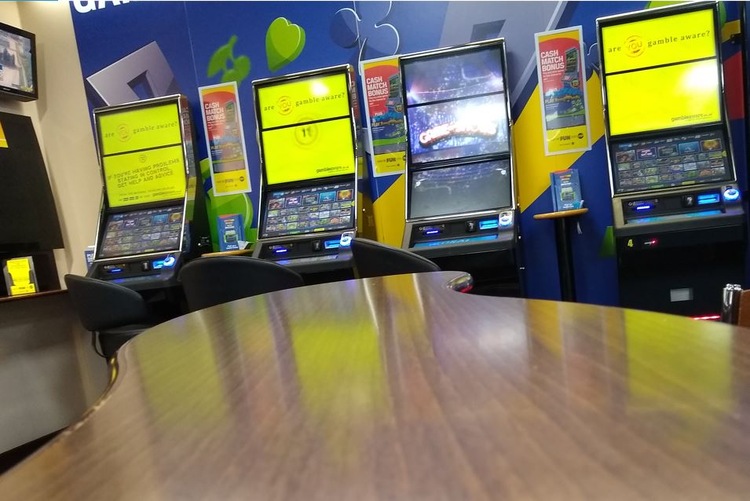 Criminal Group Steal Over £660k from Betting Shops
